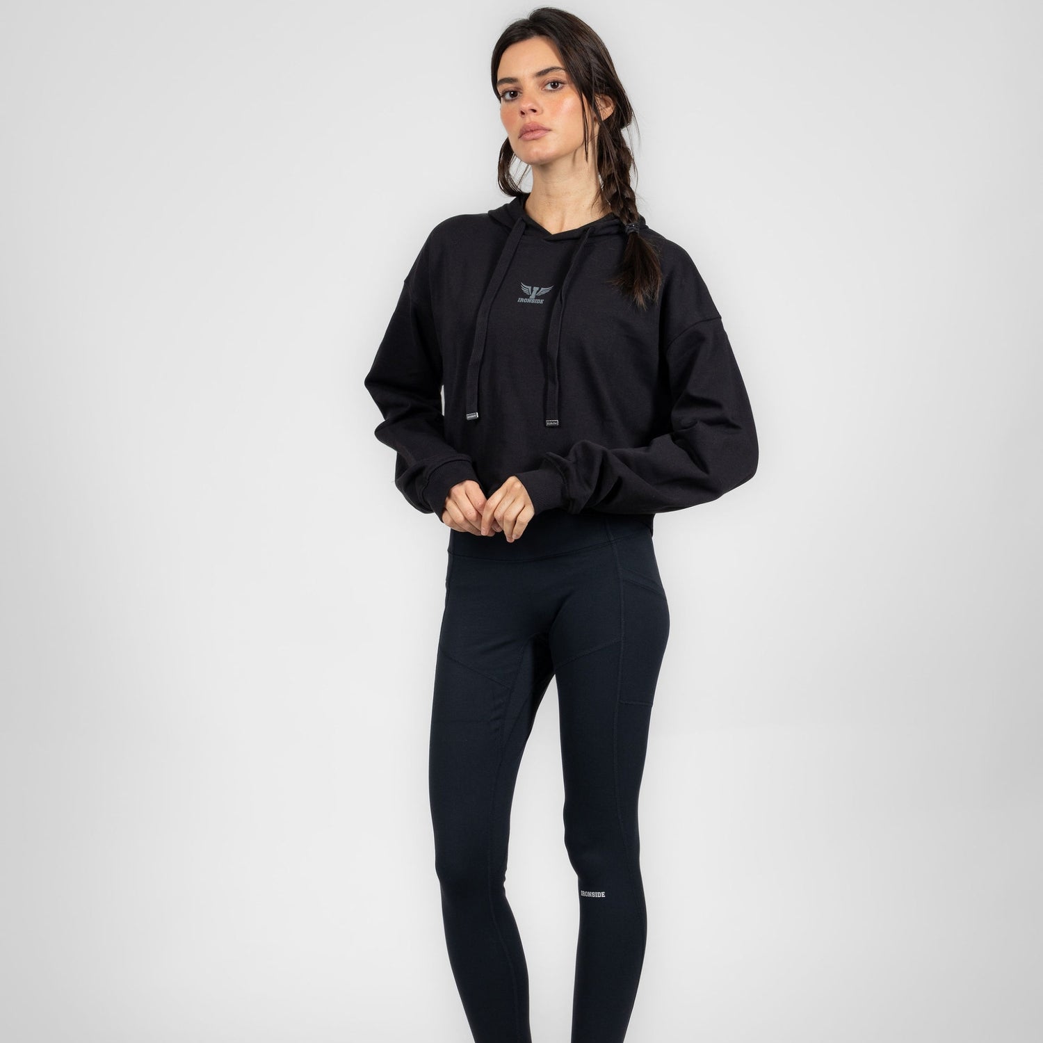 Buzo Corto con Capucha para Mujer Edición Limitada IRONSIDE