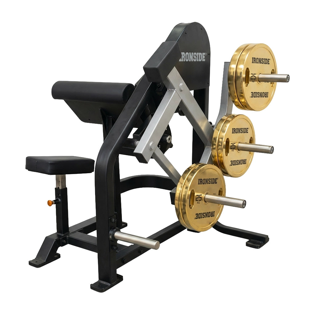 Máquina arm curl plate loaded profesional con ajuste preciso, resistencia inteligente y estructura comercial para entrenar bíceps con control en gimnasios.