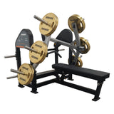 Chest Press plate loaded con ajustes de respaldo, doble agarre y brazos independientes para un empuje estable, progresivo y adaptable en gimnasios de alto uso.