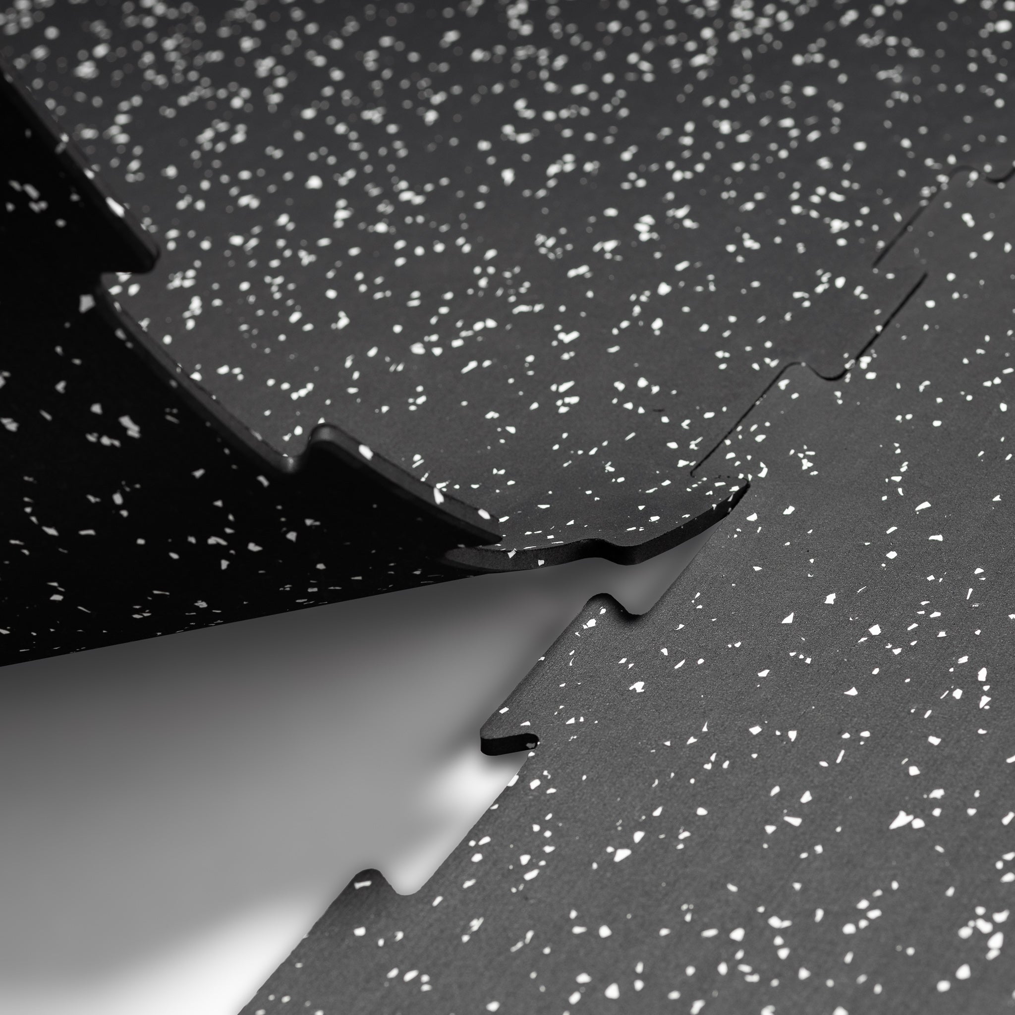 Piso de Gimnasio Interlock EPDM Negro/Gris 6 mm IRONSIDE